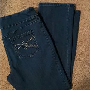 Like new ladies stretch jeans.